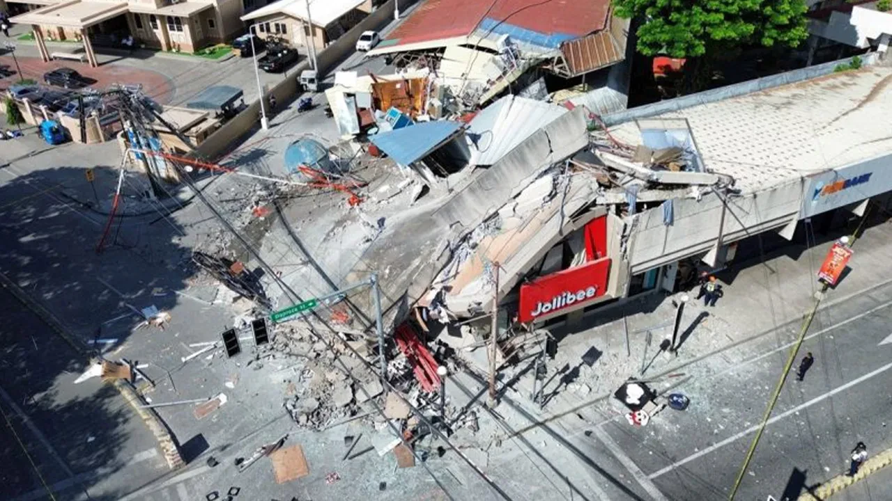 Filipinler'de bir büyük deprem daha! Veriler açıklandı