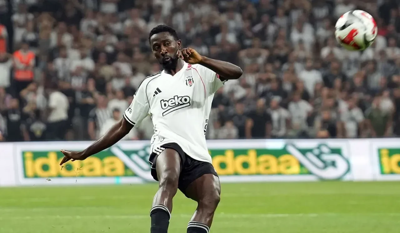 Ndidi gidiyor, İtalyan yıldız geliyor! Vincenzo Italiano çok istedi