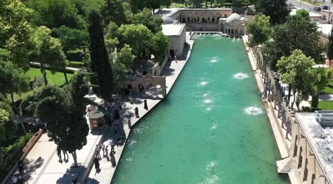 Şanlıurfa kavruluyor! Termometreler 43 dereceyi gösterdi