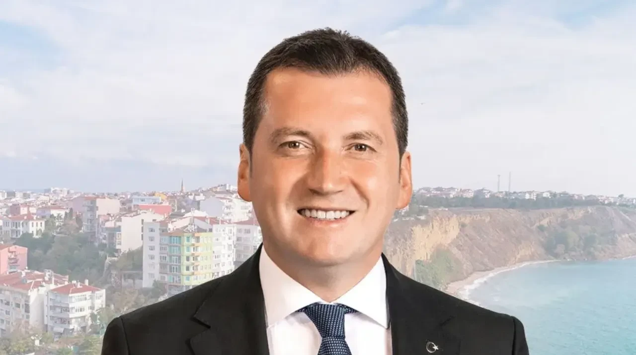Silivri Belediyesi’nde yolsuzluk operasyonu: Başkan Bora Balcıoğlu tutuklama talebiyle mahkemede!