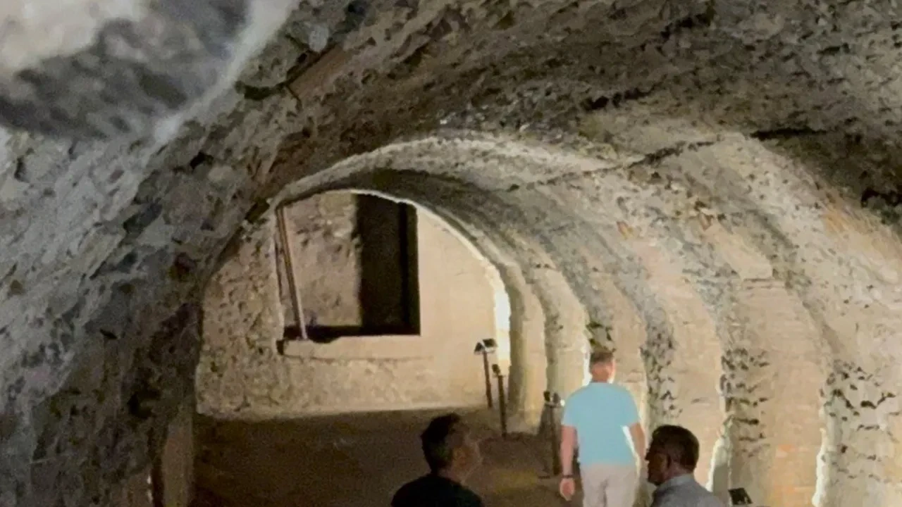 Tokat'ta tesadüfen bulunan 11 odalı sır! Yeraltı cephaneliği tüyleri ürpertiyor
