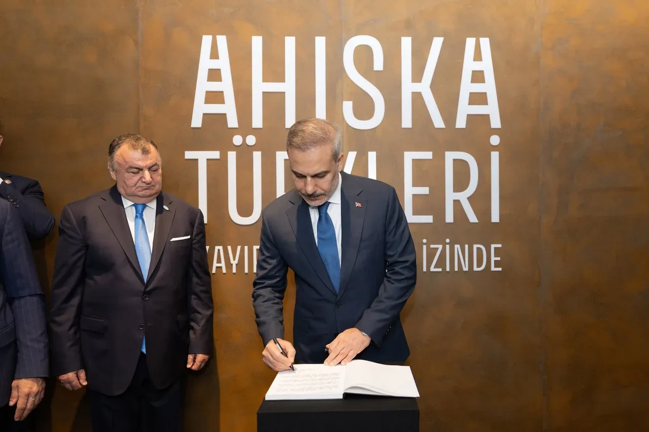 “Ahıska Türkleri – Kayıp Sürgünün İzinde” sergisi İstanbul’da açıldı