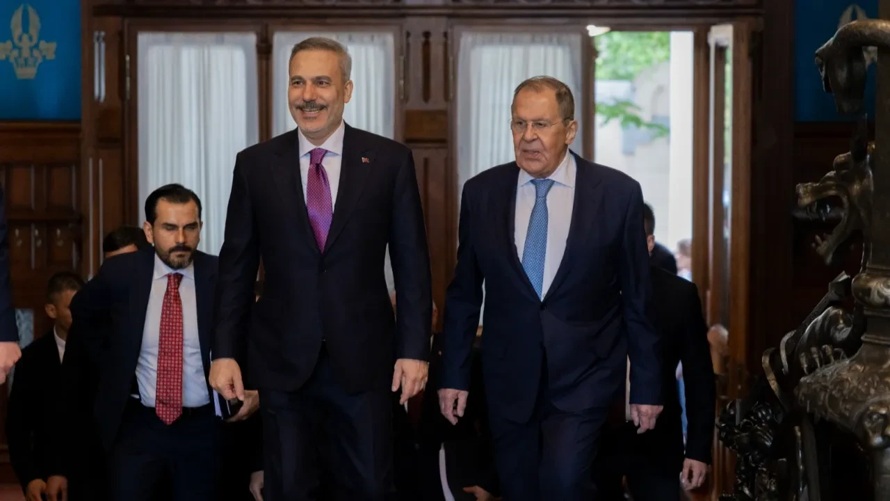 Bakan Fidan'dan kritik temas! Rus mevkidaşıyla görüştü
