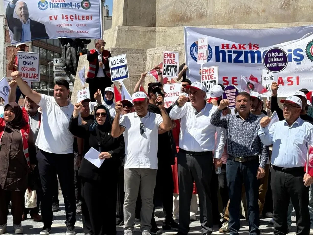 HAK-İŞ: 'Ev işi de iştir, ev işçisi de işçidir'