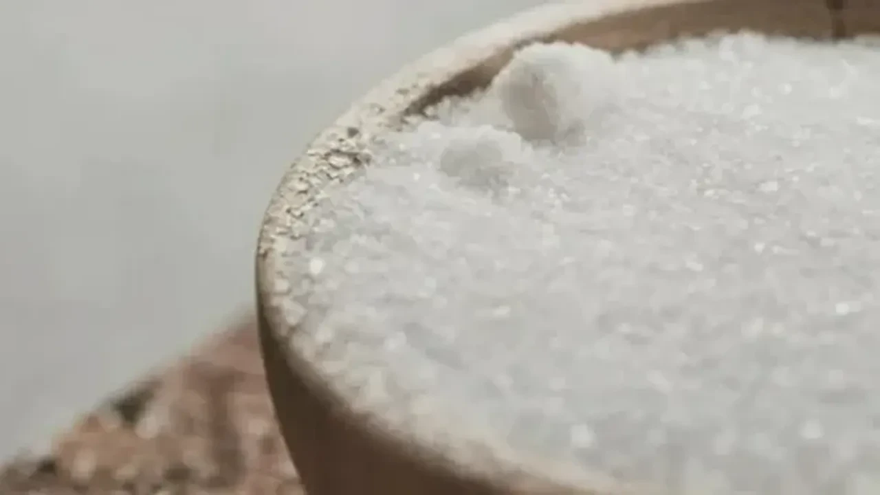Marketlerdeki 'şekersiz' etiketli diyet barların arkasındaki gizli tuzak: Maltitol ve gizli karbonhidrat skalası