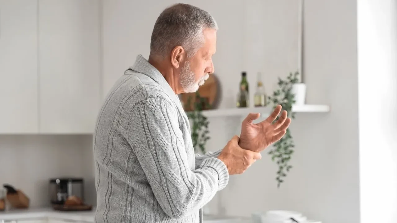Parkinson ve el titremelerinde yeni dönem! Ameliyatsız tedavi artık mümkün