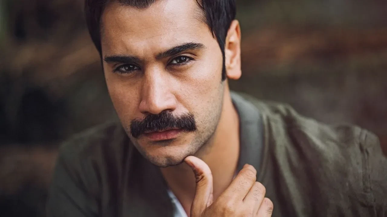 Uğur Güneş Güneşin Doğduğu Yer dizisinden çekildi! Güneşin Doğduğu Yer dizisinin yeni başrol oyuncusu merak ediliyor