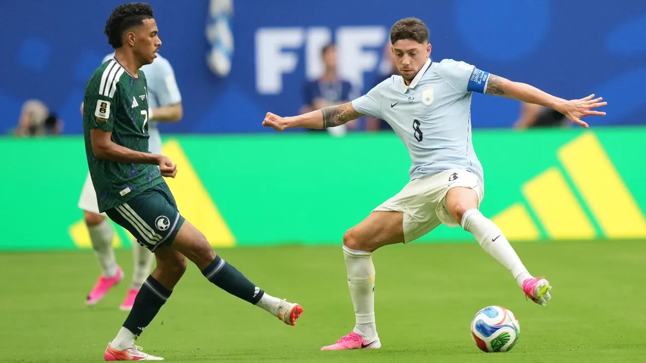 Uruguay, Suudi Arabistan'a takıldı! Muslera rekor kırdı