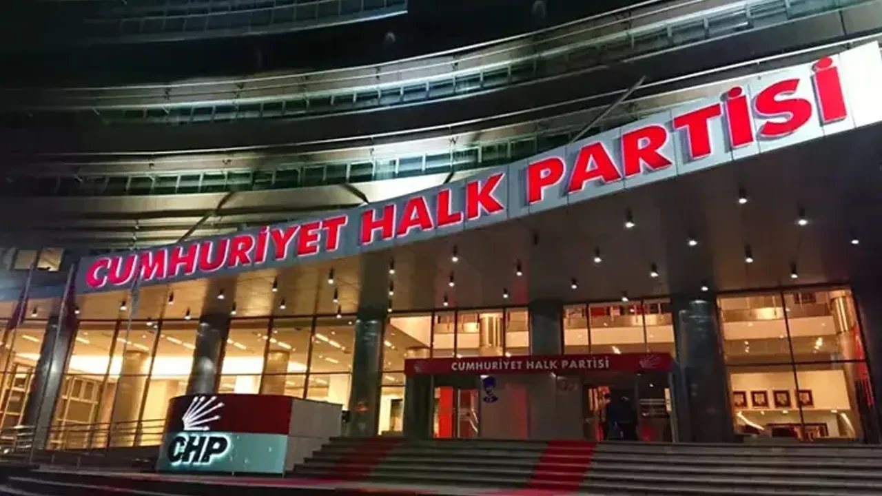 CHP'de olağanüstü kurultay hamlesi! İmzalar genel merkezde 