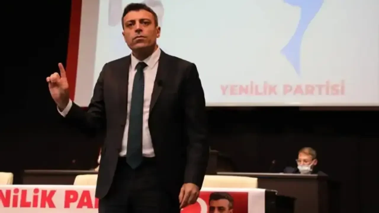 Ekrem İmamoğlu B planını işaret etti, Özgür Özel arayışa geçti: 2 partiyle görüşüyor