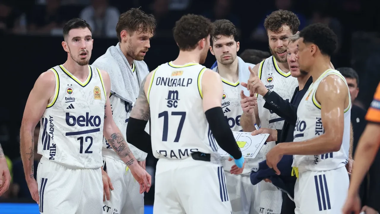 Fenerbahçe Beko, final serisinde 2-1 öne geçti! Sarı-lacivertliler, Beşiktaş GAİN'i mağlup etti