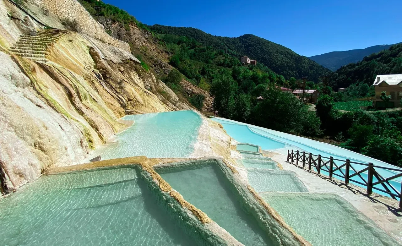 Pamukkale’ye rakip çıktı: Herkes Denizli’yi konuşurken bir ilimiz ziyaretçi rekoruna koşuyor
