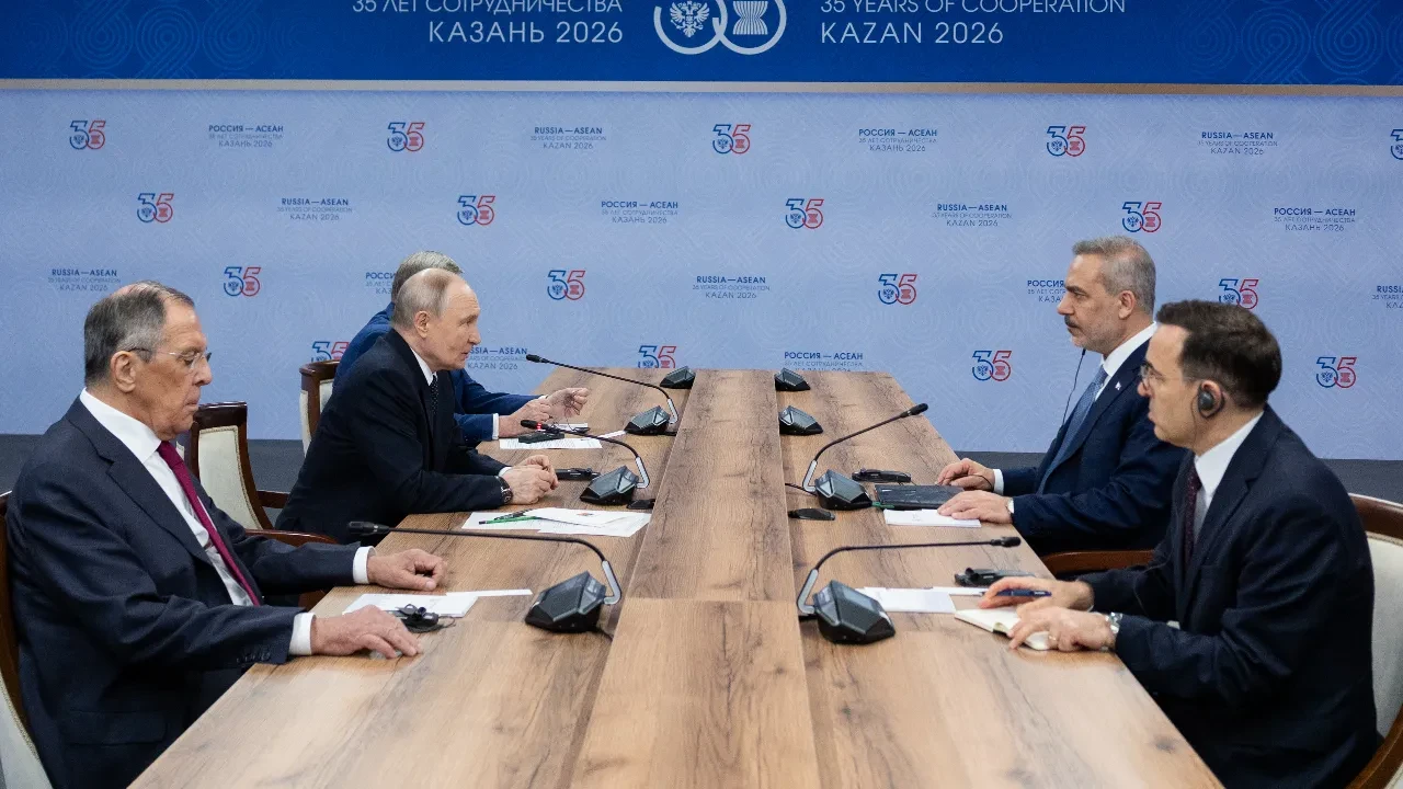 Rusya'da Dışişleri Bakanı Hakan Fidan ile Vladimir Putin arasında kritik görüşme!
