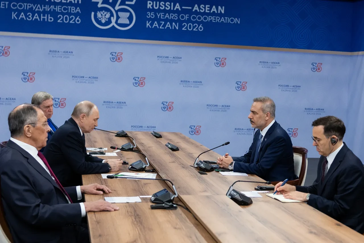 Rusya'da Dışişleri Bakanı Hakan Fidan ile Vladimir Putin arasında kritik görüşme!