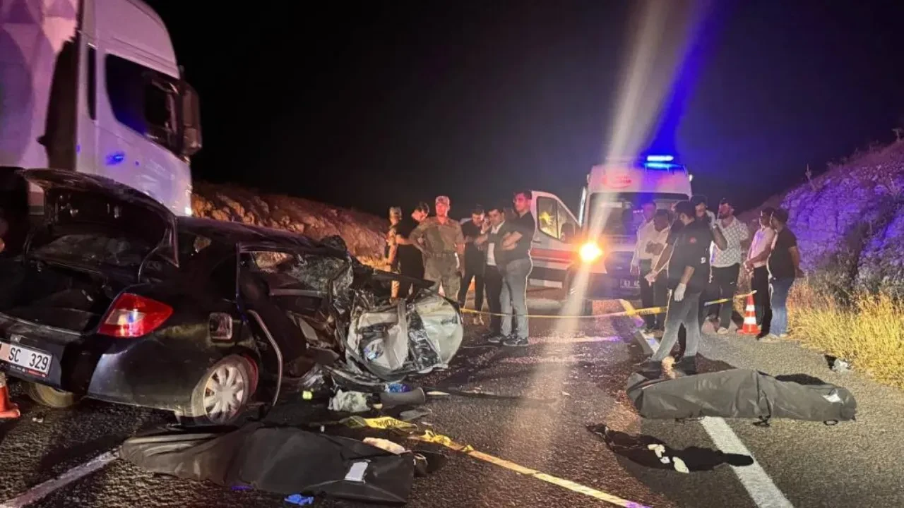 Şanlıurfa'da kafa kafaya facia: 2 ölü, 6 yaralı var