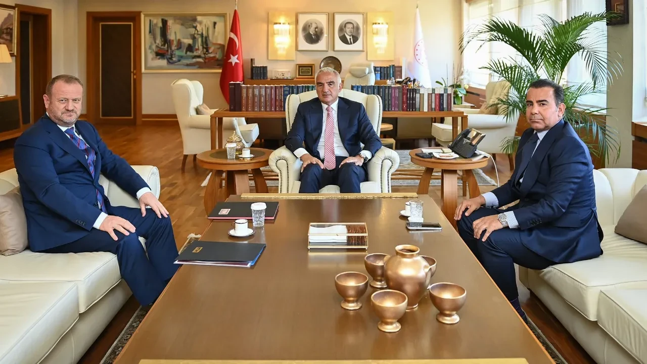 Yayıncılık sektörünün geleceği bakanlıkta masaya yatırıldı