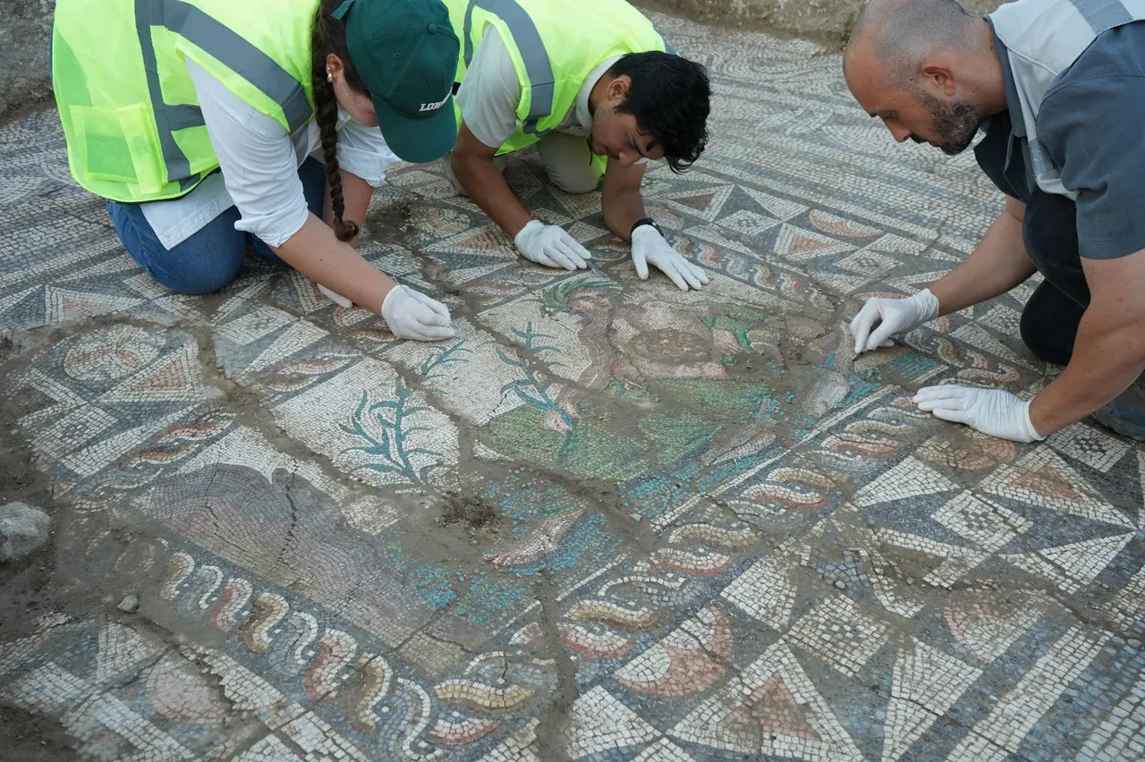 Bakan Ersoy’dan Aspendos müjdesi! Bilimsel açıdan büyük önem taşıyor