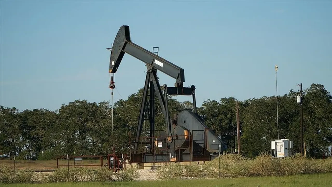Brent petrol düşüyor! Günün ilk rakamları belli oldu