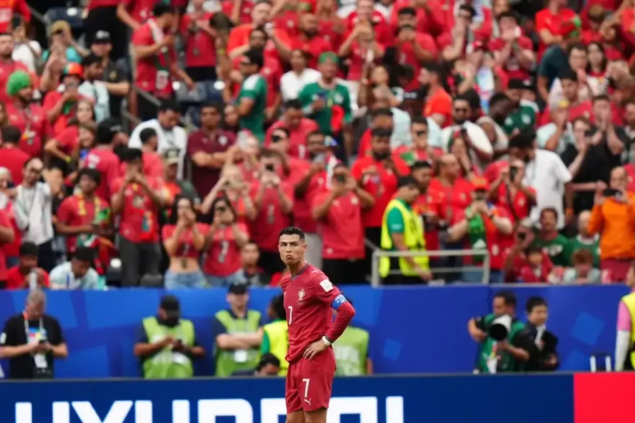Dünya Kupası'nda şok gece! Portekiz puan kaybetti, tribünlerin hareketi sonrası Ronaldo çılgına döndü