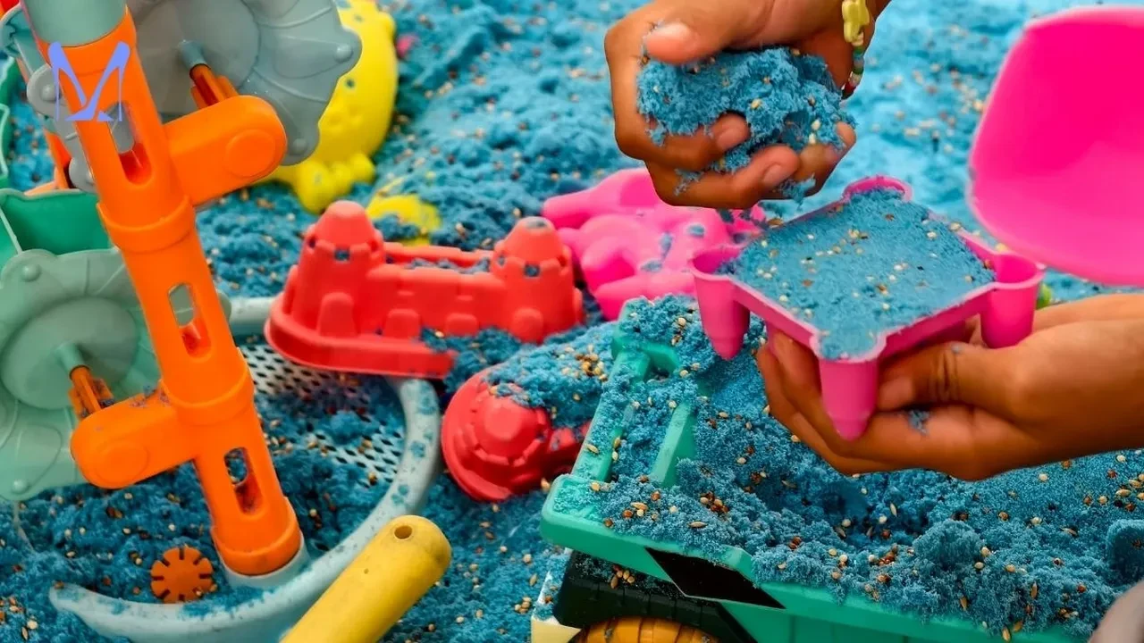 Evdeki malzemelerle 'sensory play' (duyusal oyun) kutusu hazırlama rehberi 2026!