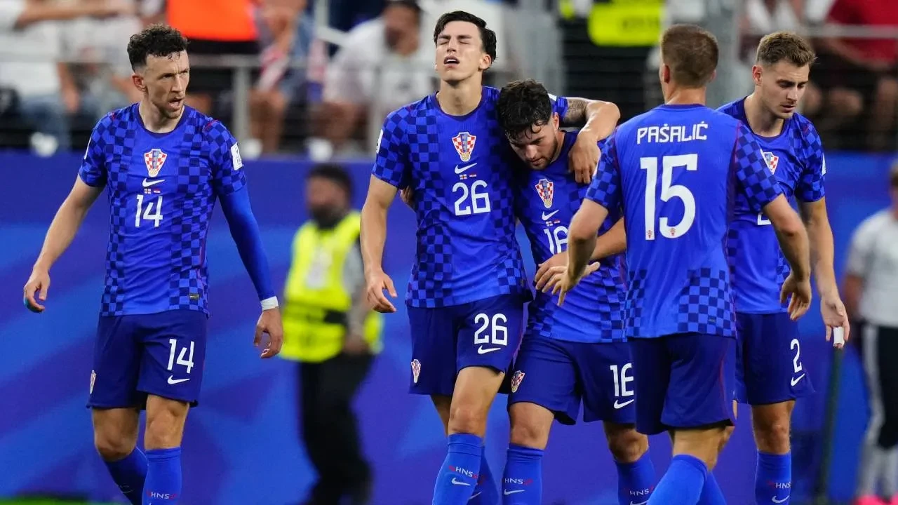İngiltere 4 golle kazandı! Hırvatistan'ı 6 gollü maçta mağlup ettiler