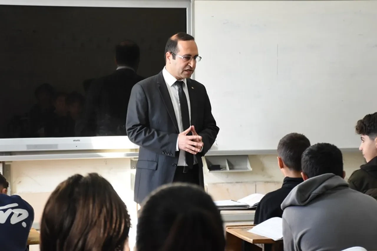 Memur maaş zammı tablosu 2026 hesaplandı! Öğretmen, polis, hemşire, araştırma görevlisi, doktor ve en düşük memur maaşı ne kadar olacak?