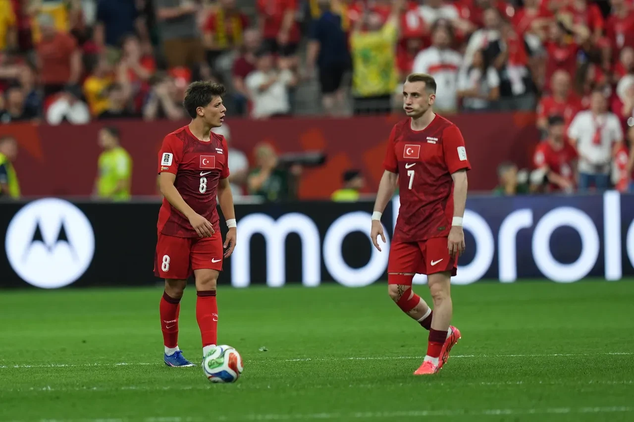 Montella’dan Paraguay maçı öncesi radikal karar! A Milli Takım yeni planla çıkıyor: İşte yeni ilk 11