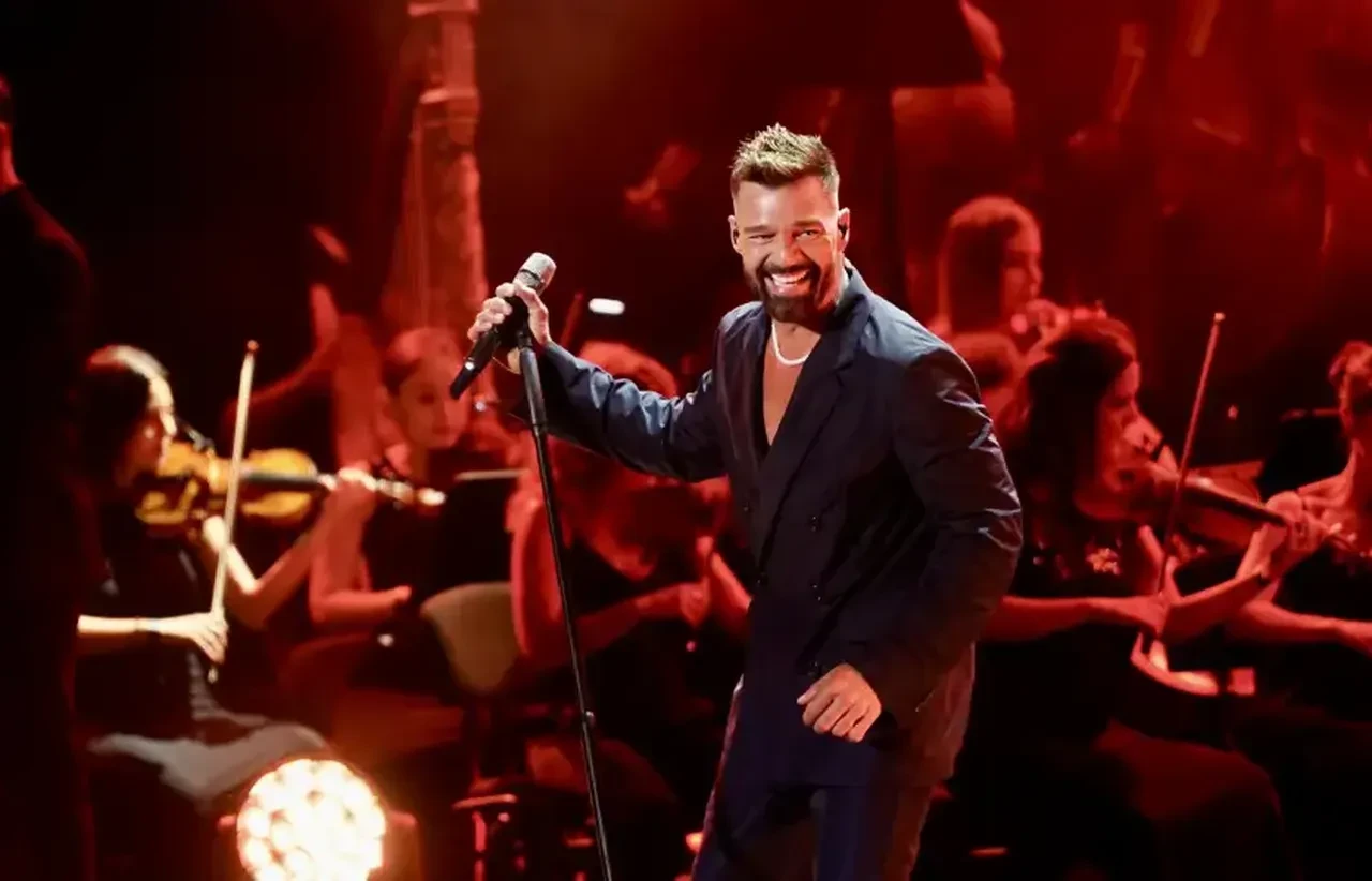Ricky Martin'den şaşırtan İstanbul talepleri! Oksijen kapsülü yetmedi Anadolu çamur ritüeli istedi