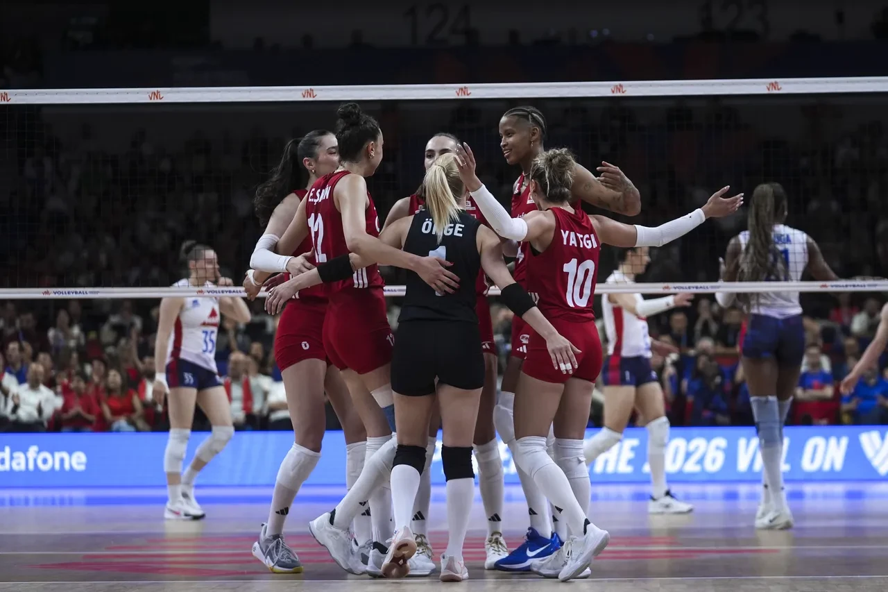 Türkiye Fransa Kadınlar VNL 2. etap voleybol maçı kaç kaç bitti?