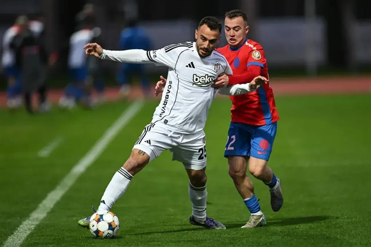 Beşiktaş'ta ilk ayrılık! Vincenzo Italiano yıldız ismin biletini kesti