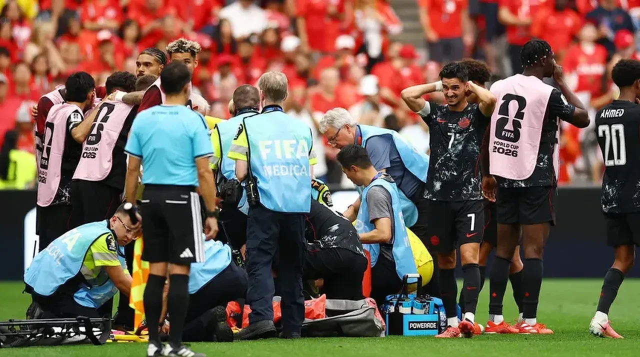 Dünya Kupası'nda kabus anları! Yıldız oyuncunun ayağı kırıldı, herkes Eriksen vakasını hatırladı