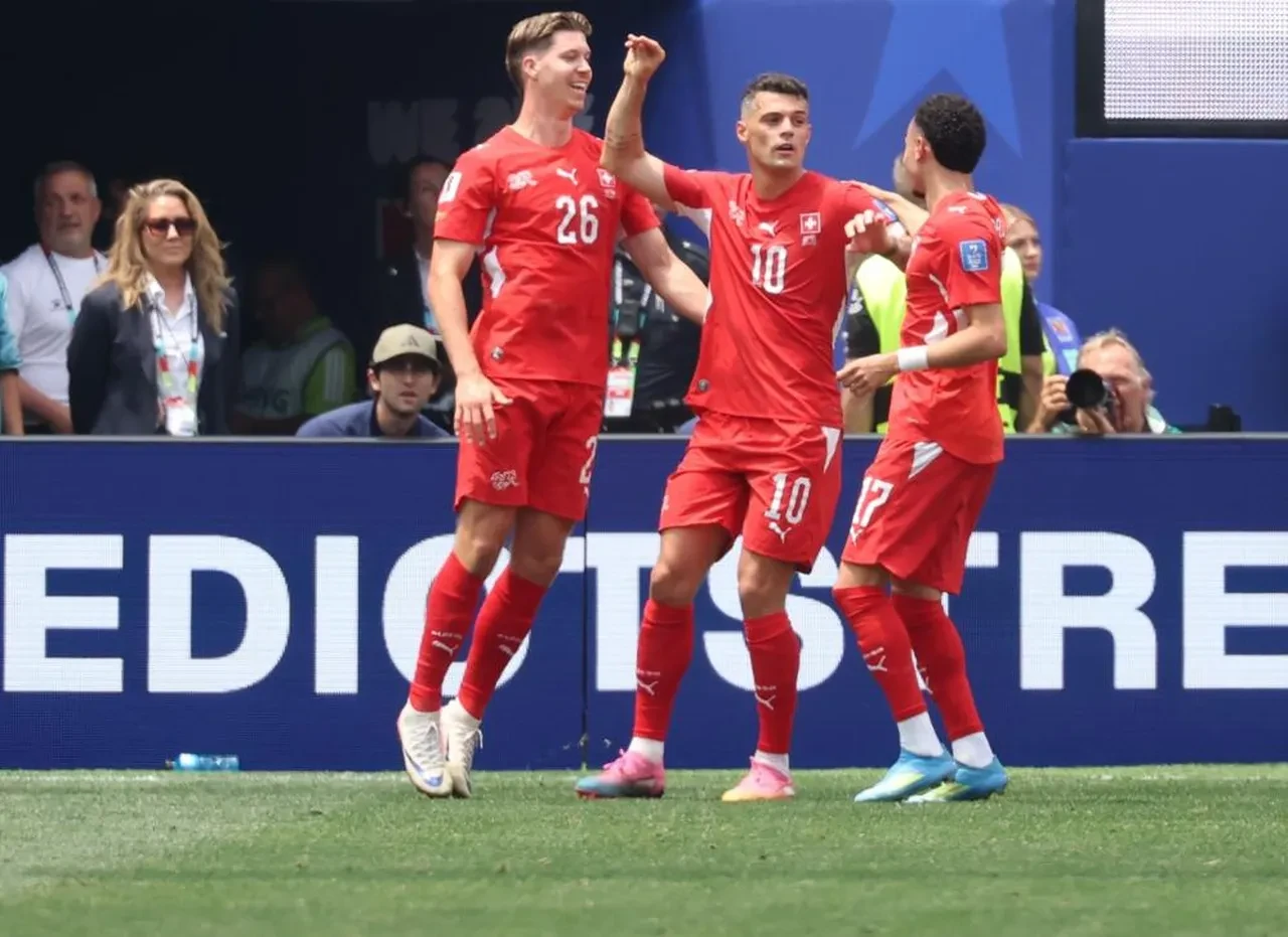 İsviçre Bosna Hersek'e şans tanımadı! 5 gollü maçın ardından liderliğe yükseldi