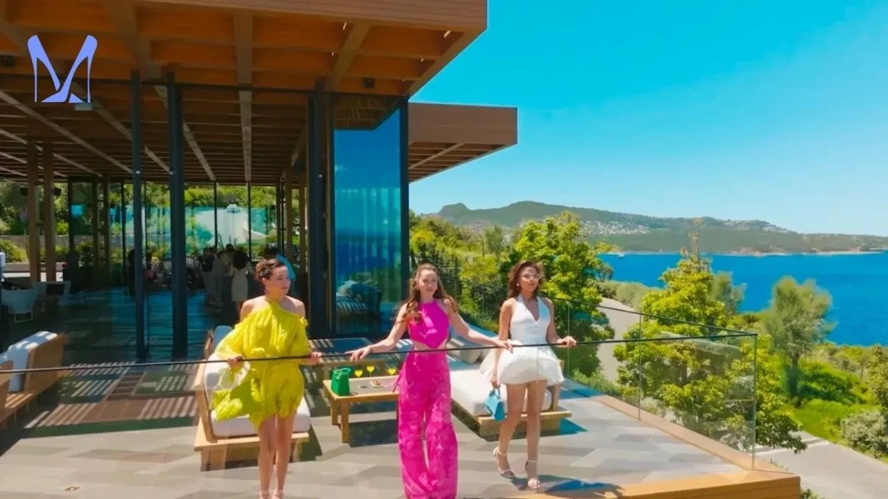 Murat Yıldırım ve Fahriye Evcen'i buluşturan aşk dizisi yayınlandı! Turquoise Summer dizisi Türkiye'yi tanıtıyor