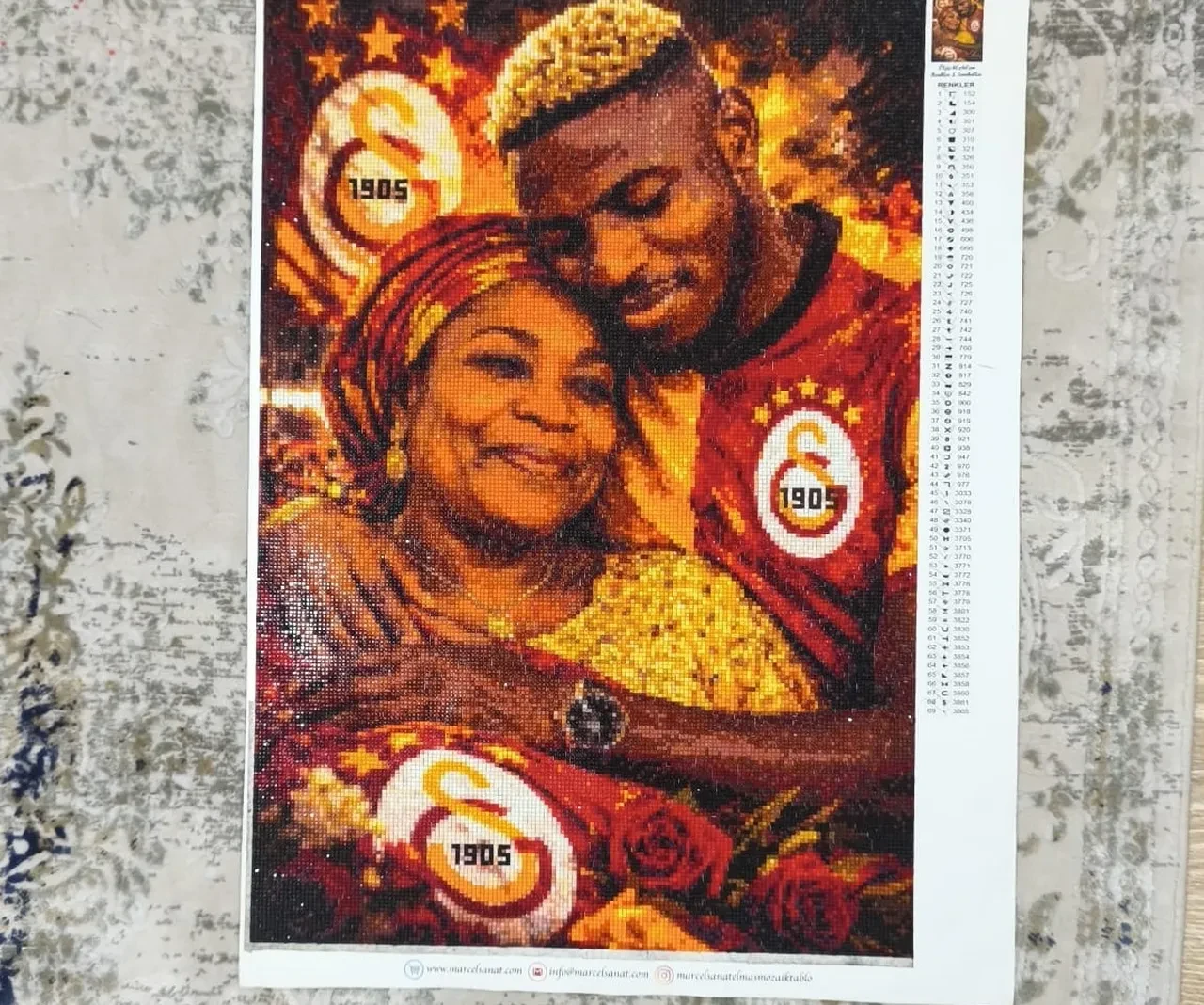 Muşlu kadınların el emeği tablo, Victor Osimhen'in "en anlamlı hediyesi" oldu