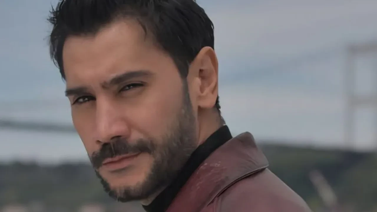 Neslihan Atagül'den Burak Özçivit çıkışı! Kara Sevda dizisiyle rekor kırmışlardı