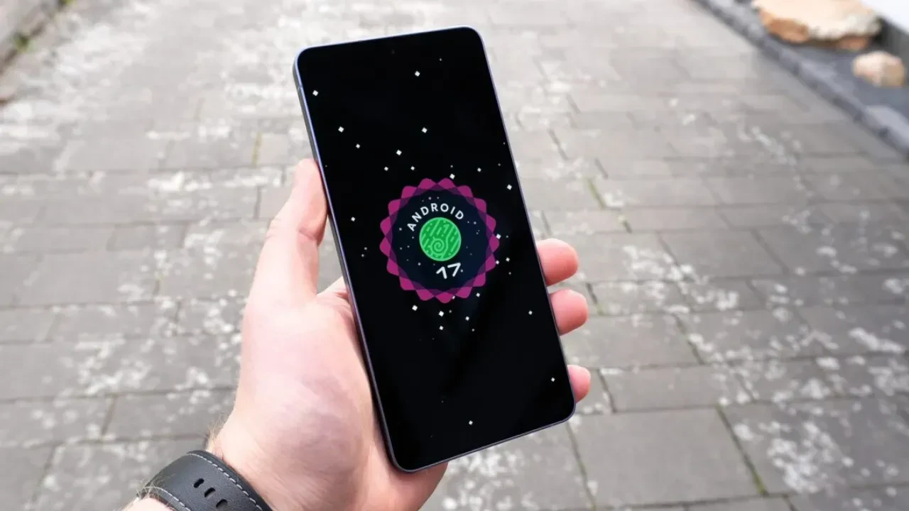 One UI 9 güncellemesi genişliyor: Samsung 18 cihaz için müjdeyi verdi