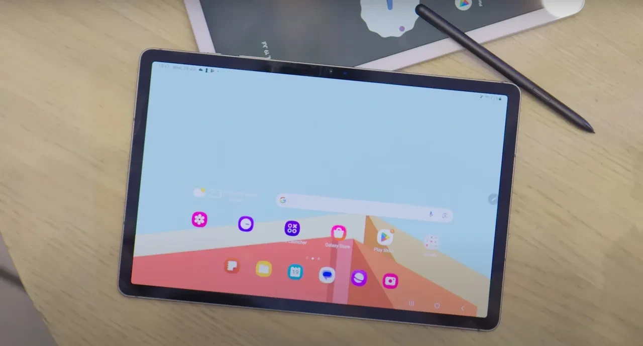 One UI 9 güncellemesi genişliyor: Samsung 18 cihaz için müjdeyi verdi