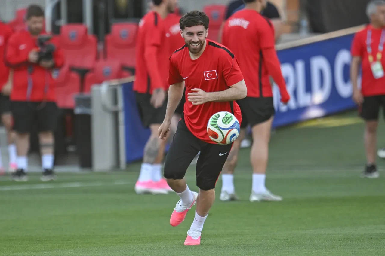 Türkiye, Paraguay galibiyeti için sahaya çıkıyor! Ya tamam ya devam: İşte dev maçın muhtemel 11'leri