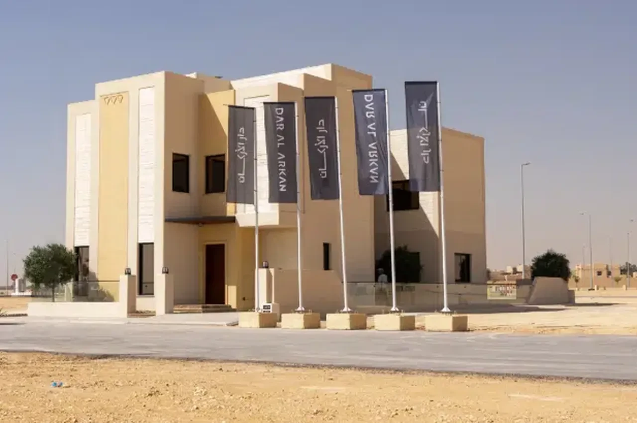 3D yazıcıyla 48 saatte sıfırdan ev diktiler: İskele, kalıp ve toz bulutu tarihe karışıyor