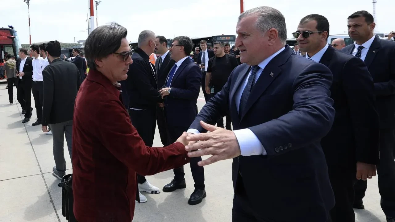 A Milli Takım, Dünya Kupası için ABD'ye gitti! Uğurlama töreni düzenlendi