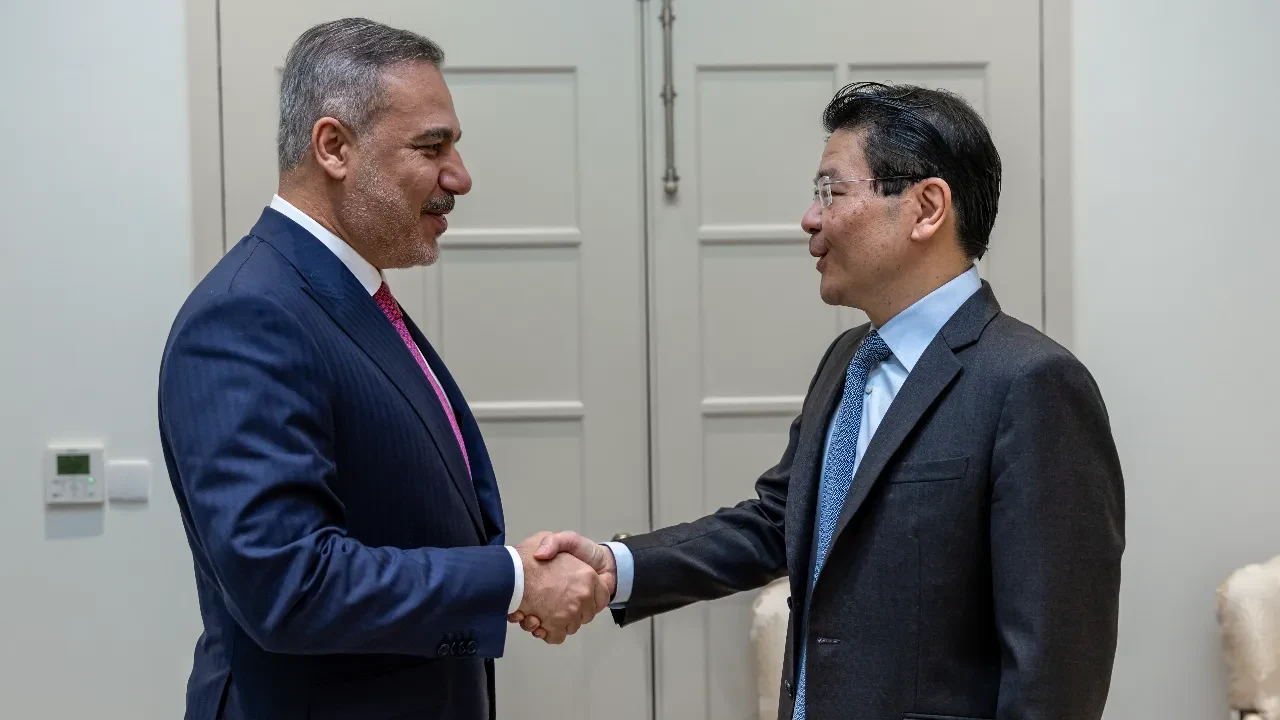 Bakan Fidan'dan Singapur'a kritik ziyaret