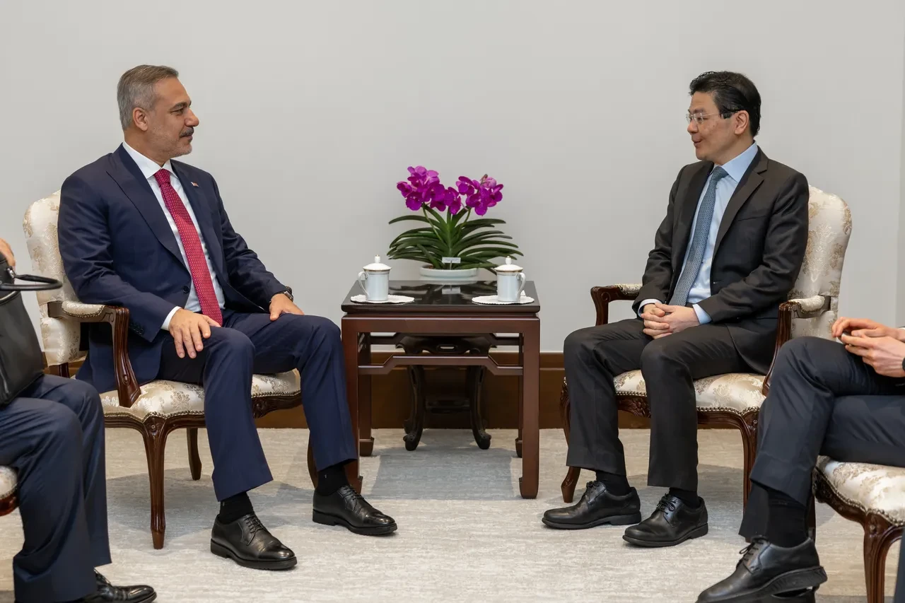 Bakan Fidan'dan Singapur'a kritik ziyaret