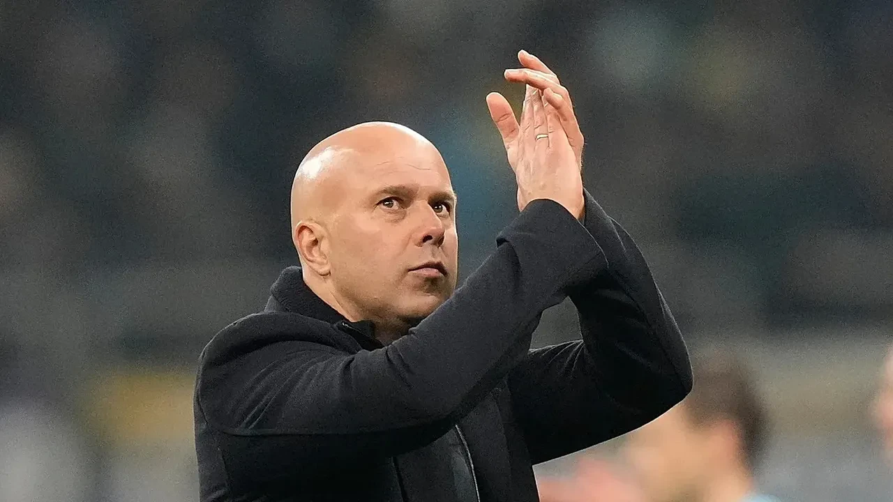 Beşiktaş'ta teknik direktör için tarih belli oldu! İki isim ön planda