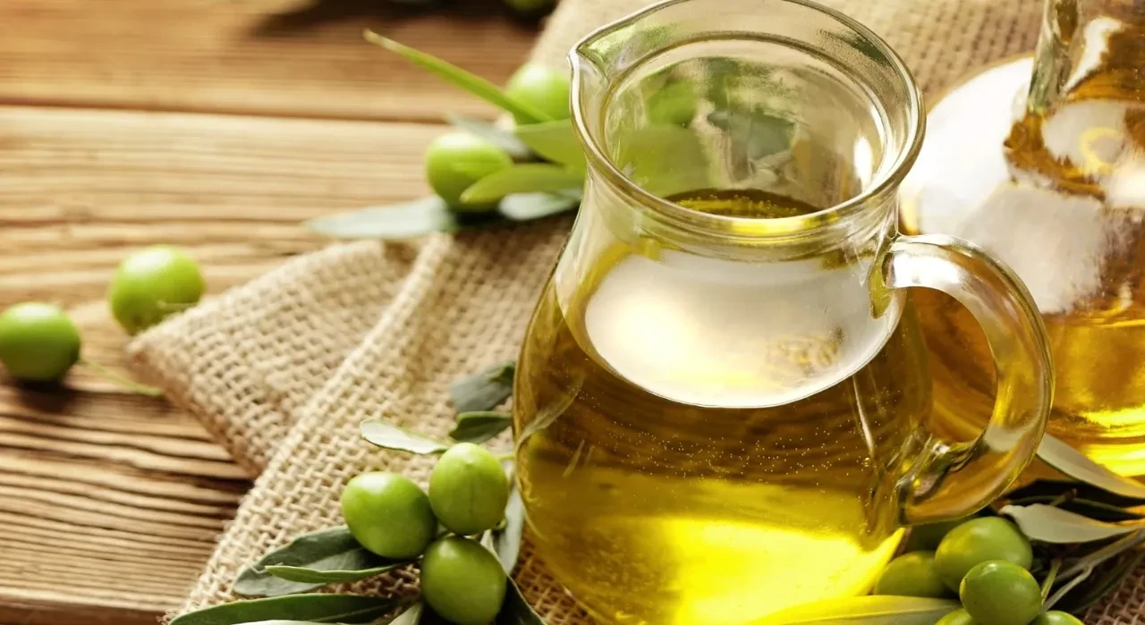 Canan Karatay'dan bebeklerde gaz sancısına ilginç öneri! 1 çay kaşığı zeytinyağının bebeklere faydası