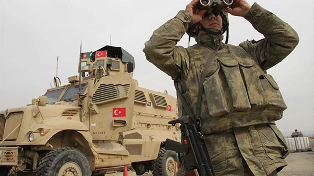 Dünyanın en iyi keskin nişancıları belli oldu! Türk askeri bir kez daha hedefi 12’den vurdu