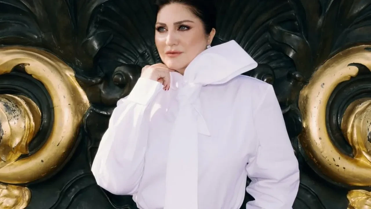 Ece Erken Sibel Can ve Emir Sarıgül'ün evleneceğini duyurdu! Canlı yayında bomba haber
