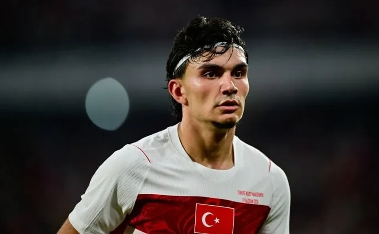 Hem yabancı sınırını çözecek hem hücumu uçuracak: Milli yıldız çocukluk aşkı Galatasaray'a kavuşuyor!