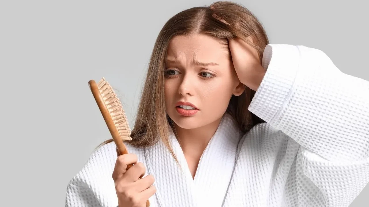 İnce telli saçlar için hangi deneyim? Saç botoksu mu? Keratin bakım mı?