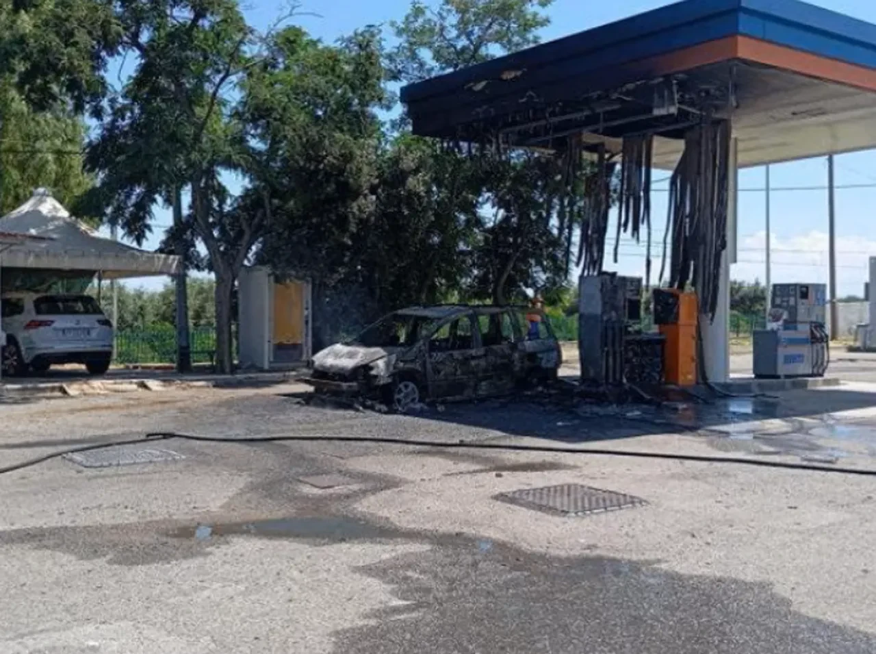 İtalya’da kan donduran katliam: Göçmen işçileri araca kilitleyip diri diri yaktılar!