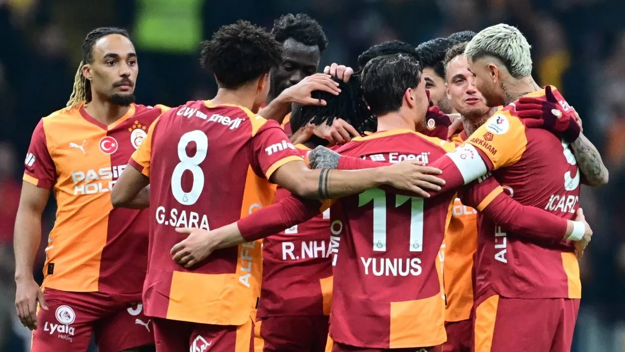 Osimhen'e İspanya'dan dev talip! Nijeryalı golcünün transferi için ilk temas kuruldu